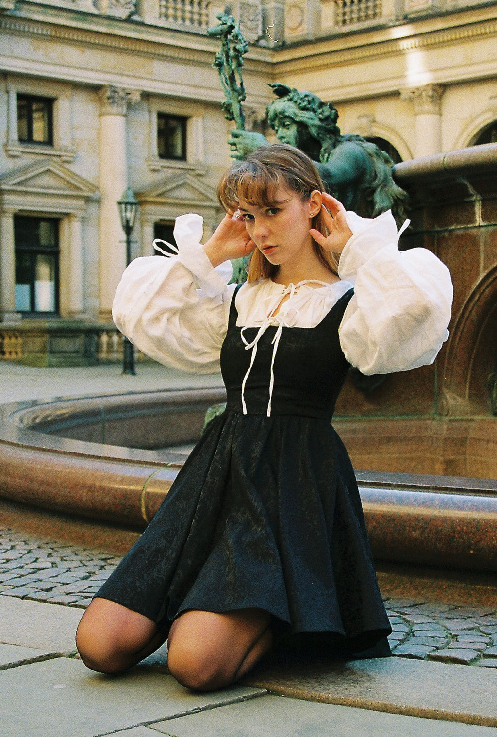 The Minerva Sleeveless