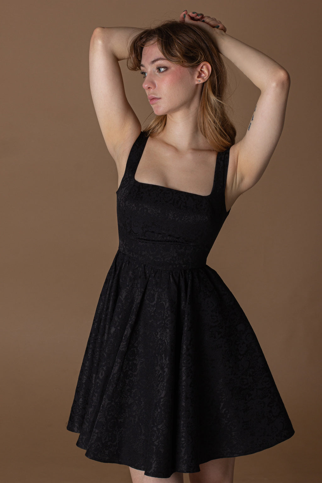 The Minerva Sleeveless